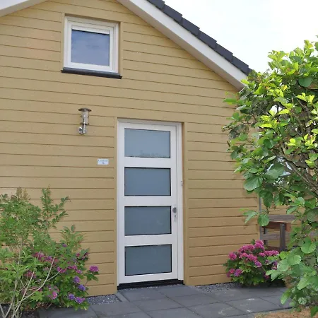 Bright In Near Sea Holiday home
